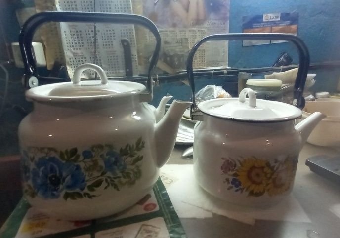 Чайники эмалированные