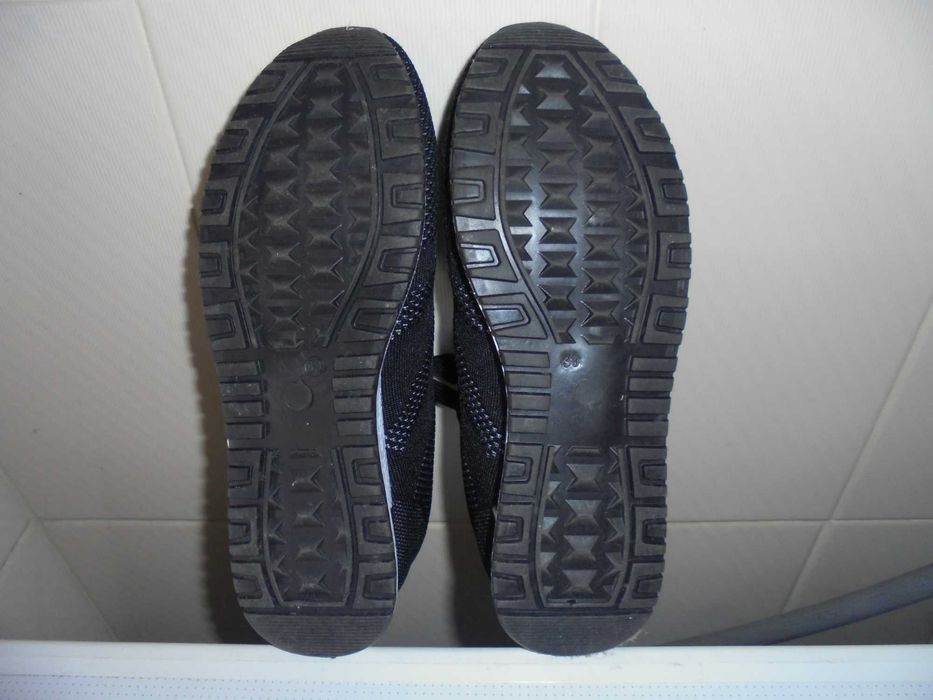 sapatilhas de mulher cor preto