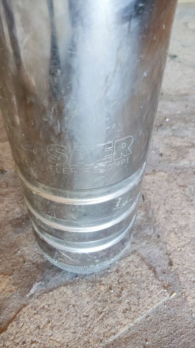 Bomba para extração de água para poço da marca SAER, luz trifásica