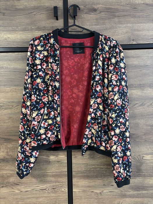 Кофтинка на замку Zara