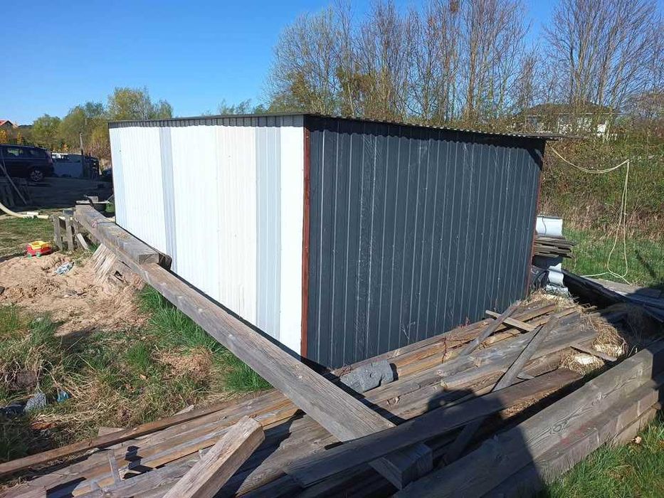Garaż blaszany 3x5m