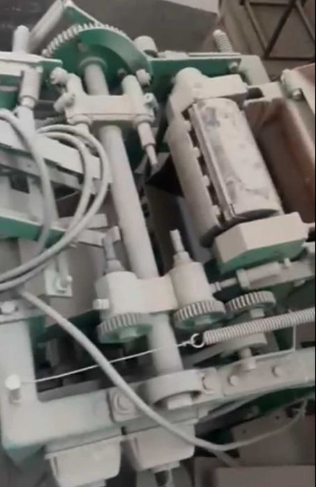 Токарний верстат автоматичний для виготовлення профільованих заготовок