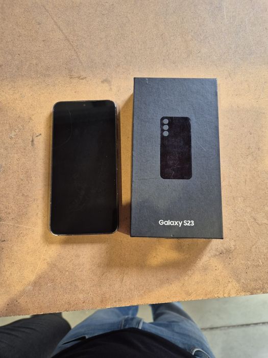 Samsung s23 5g..