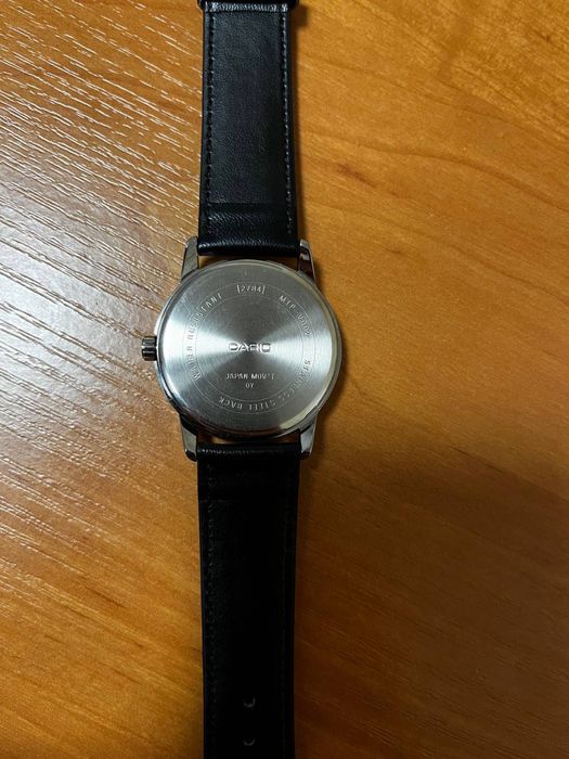 Часы ручные Casio