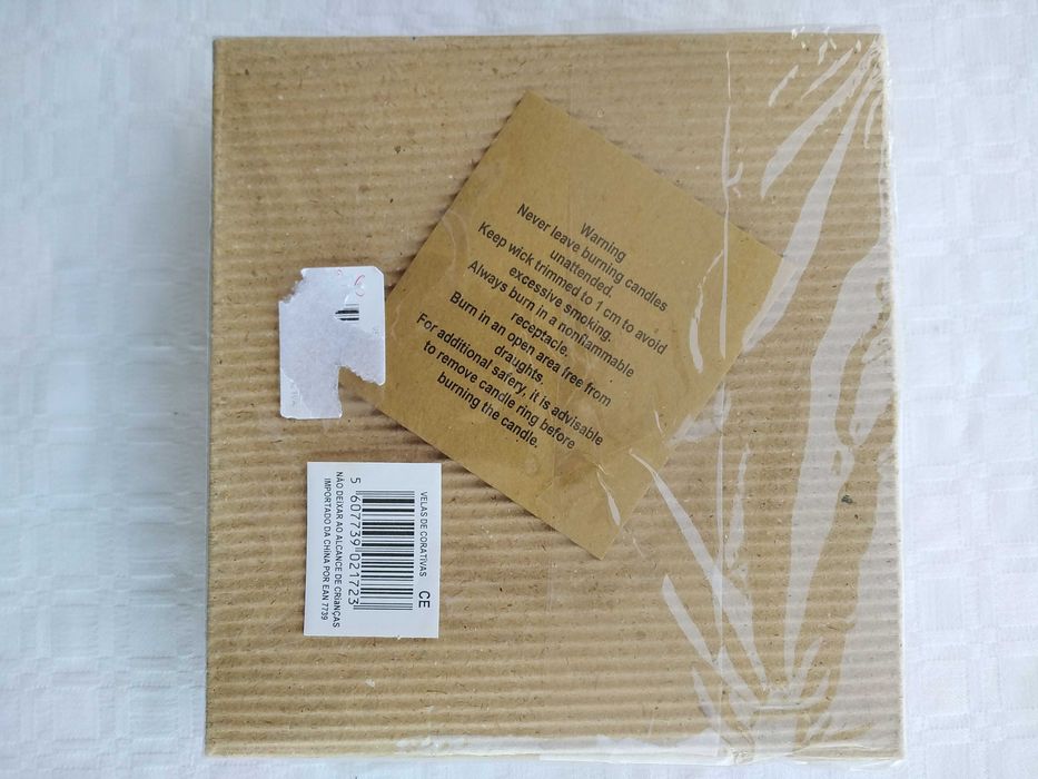 2 Velas com Suporte de Metal