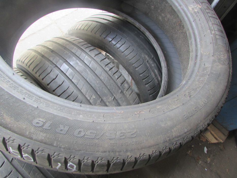 235/50/19 комплект літніх шин Michelin