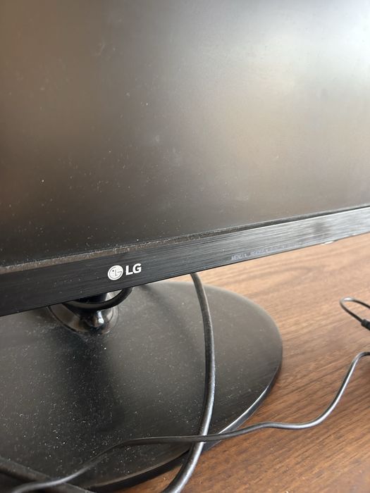 Monitor LG a funcionar