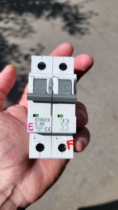 Автоматический выключатель Etimat 40A