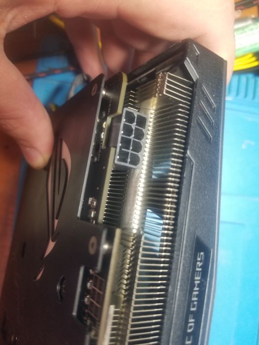 Ремонт и обслуживание видеокарт, флешки с программами для карт