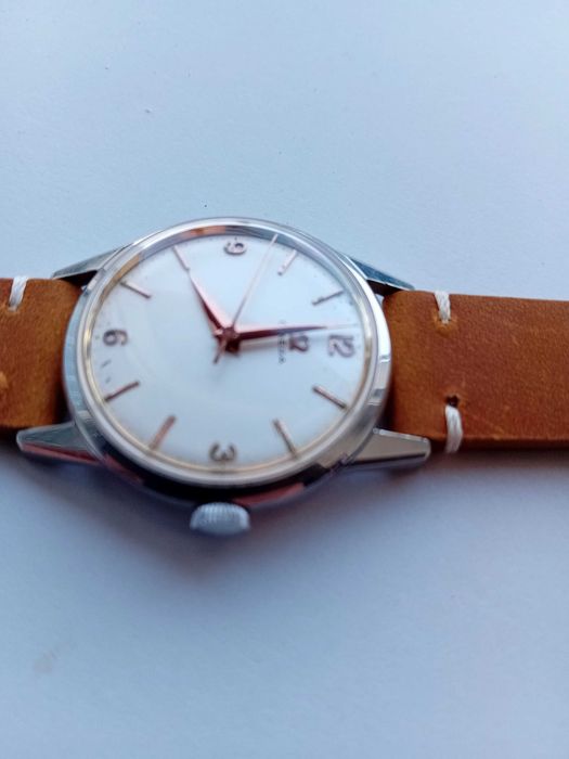 Omega zegarek mechaniczny