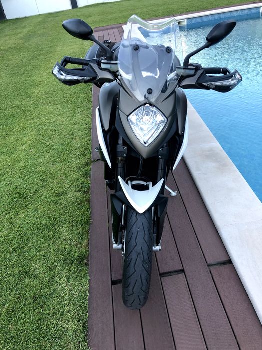 MV Agusta Stradale 800