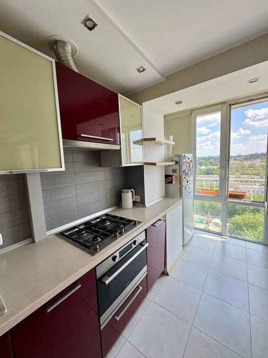 Продам стильну квартиру. Із орендарем