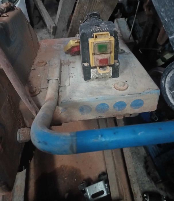 Piła do cięcia kostki i obrzeży.