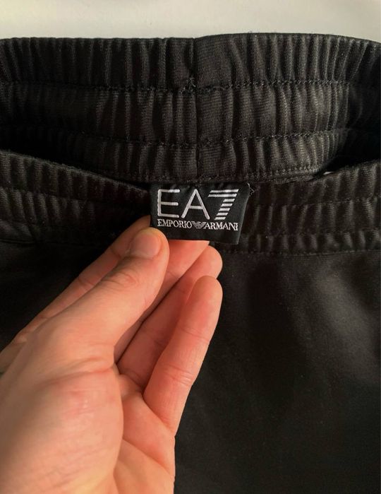 Спортивные штаны EA7 Emporio Armani