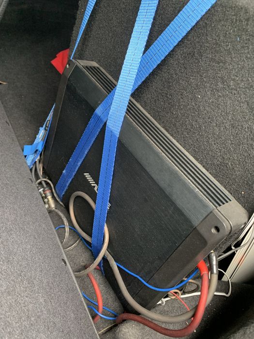 Som automotivo potente