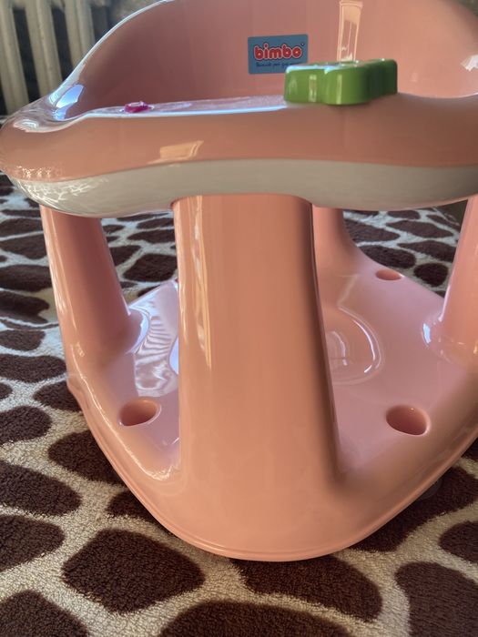 Кріселко для купання та гри