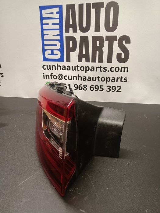 Farolim esquerdo Renault Megane IV Grandtour