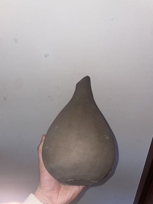 Jarra em ceramica negra