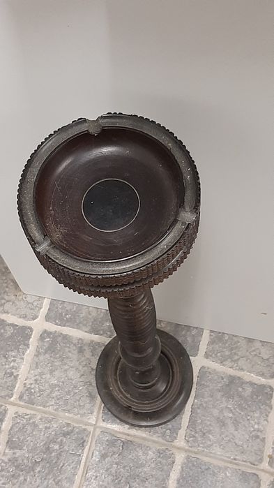 Cinzeiro de arte africana dos anos 60
Em muito bom estado