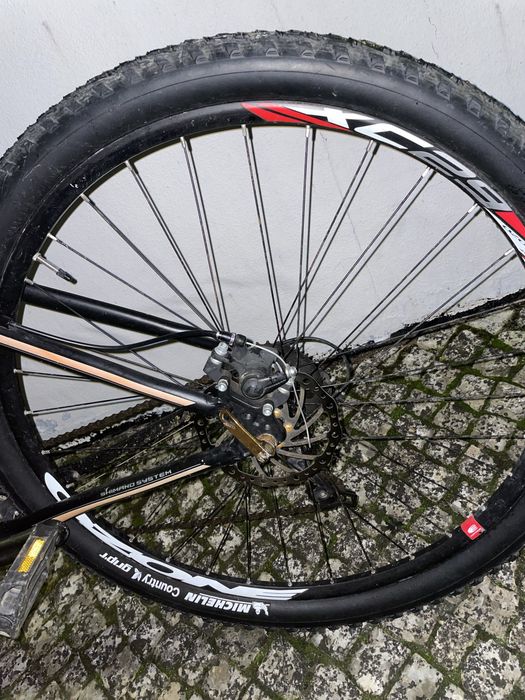 Vendo bicicleta MTB BH