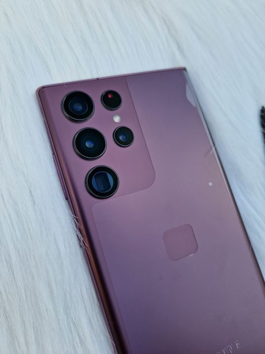 Samsung S22 Ultra 512 gb + 12 ram