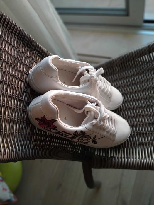 Sapatilhas brancas Zara tamanho 38