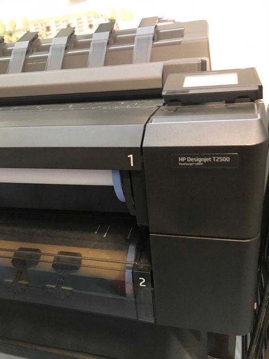 Impressora/ Plotter HP T2500 Lumiar • OLX.pt