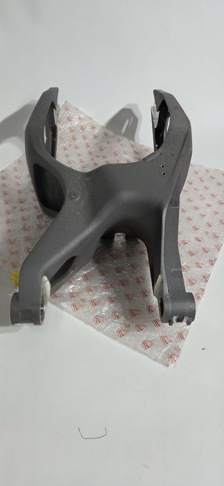 Ducati Panigale Streetfighter V4 25- wahacz Swingarm