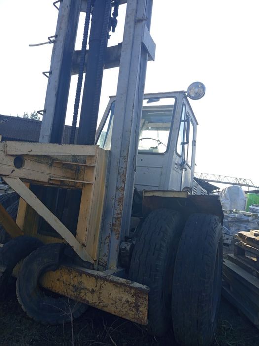 Львівський навантажувач 7 т