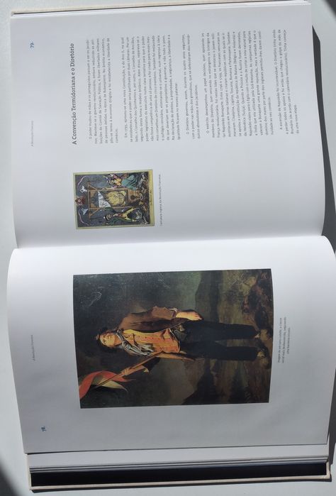 História Universal da Humanidade - 6 livros e estojo com 4 DVD'S novos