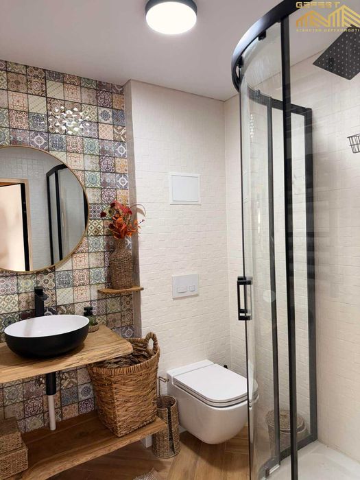 Верховина. Верховинський район. Карпати. Нерухомість. Котедж