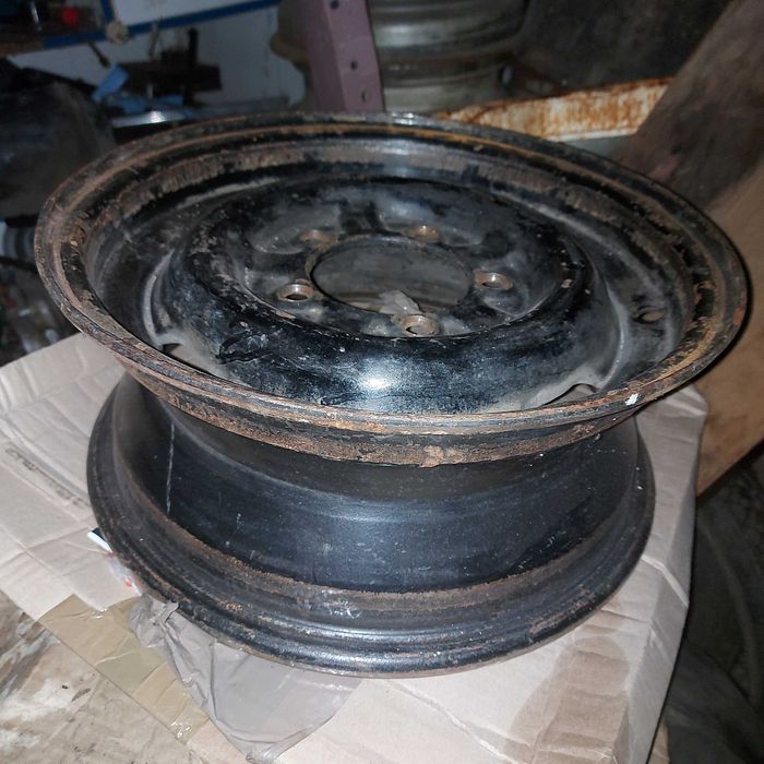 ГАЗ-13 Чайка диск колёсный ,запчасти.