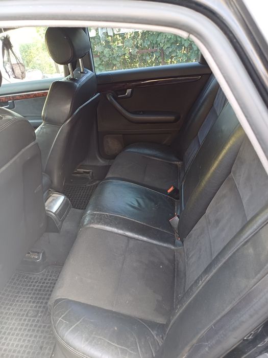 Автомобіль Ауді А4 В6