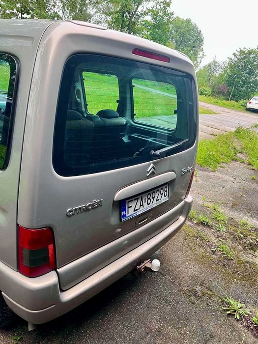Citroen Berlingo 1,6 benzyna 2004r hak
