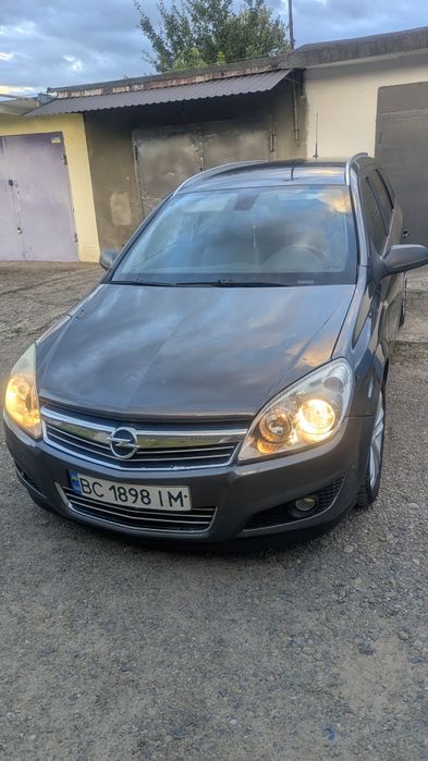 Продаж авто Опель Астра Н