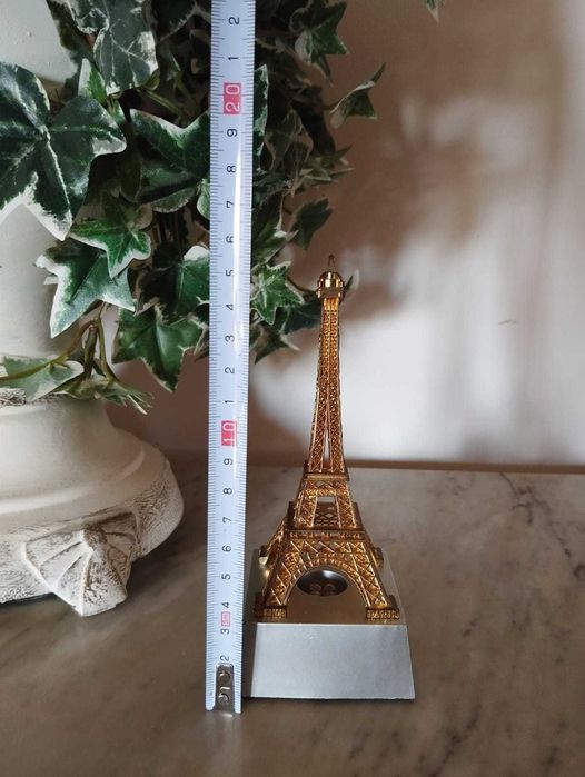 Torre Eiffel Iluminada