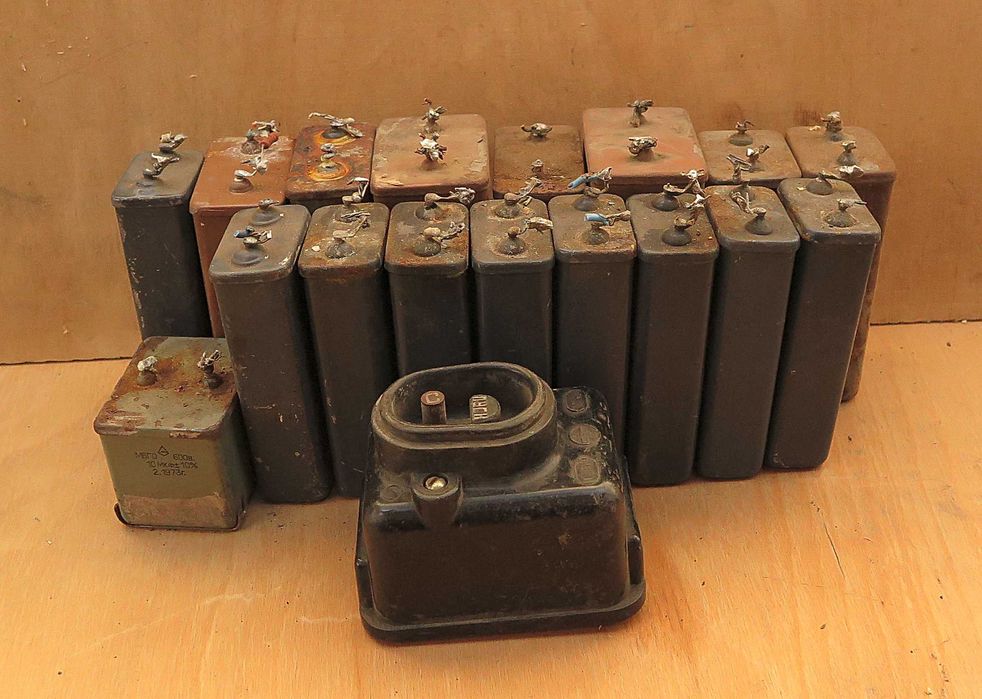 Комплект рабочих конденсаторов