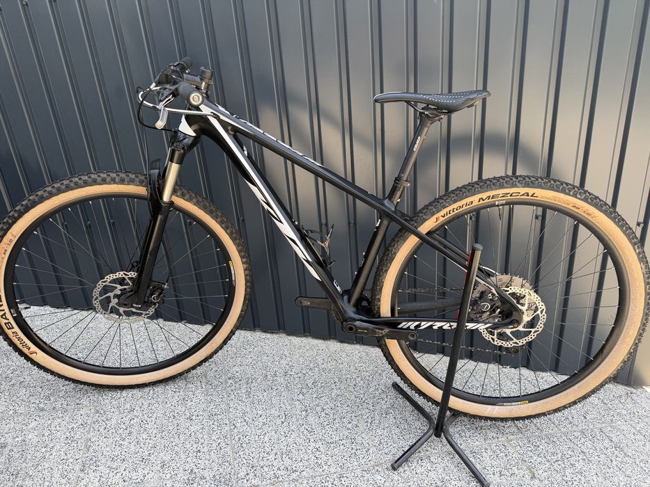Ktm myroon carbono 29