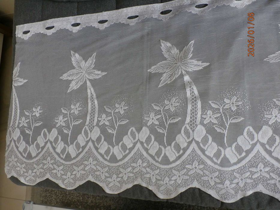 Firana - zazdrostka żakardowa z oczkami, biała, rozm. 200 x 57 cm.