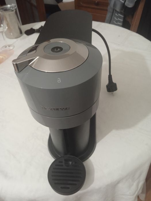 Maquina café Nespresso429169552025856004