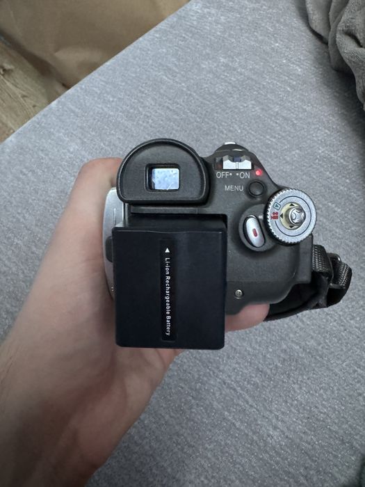 Kamera Panasonic NV-GS27