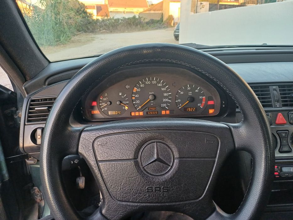 Mercedes Benz C250TD