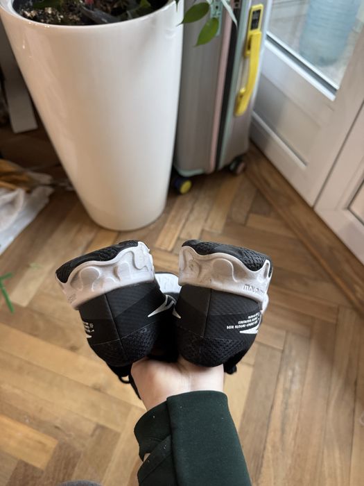 Бігові кросівки nike renew