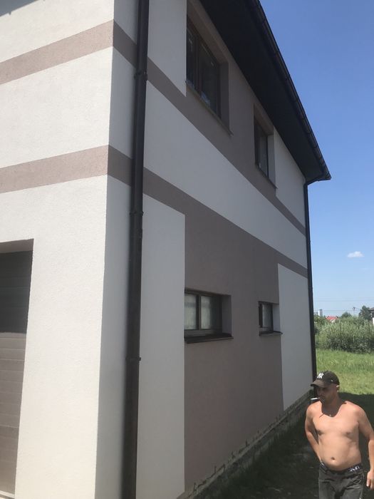 Нанесення декоративної штукатурки баранець