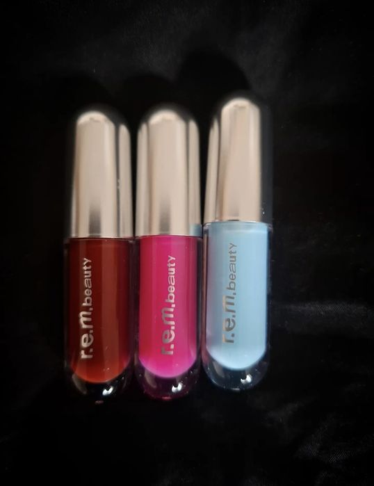 Zestaw 3 mini błyszczyków do ust by r.e.m.beauty