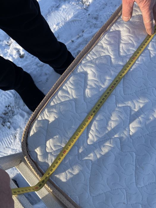 Ліжко металеве з матрасом