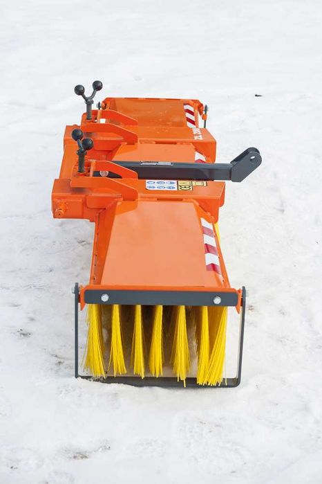 Szczotka, zamiatarka szer. pracy 200cm na lemiesz łyżki/TUZ/widły- 3w1
