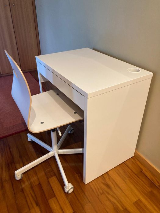 Cadeira de secretária branca ikea