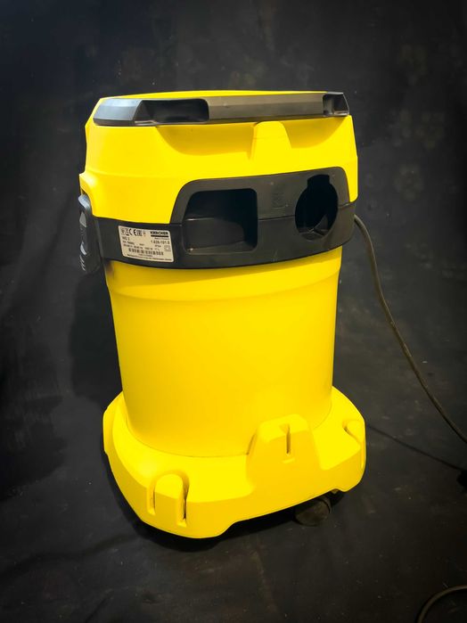 Пилосос "Karcher WD 3"