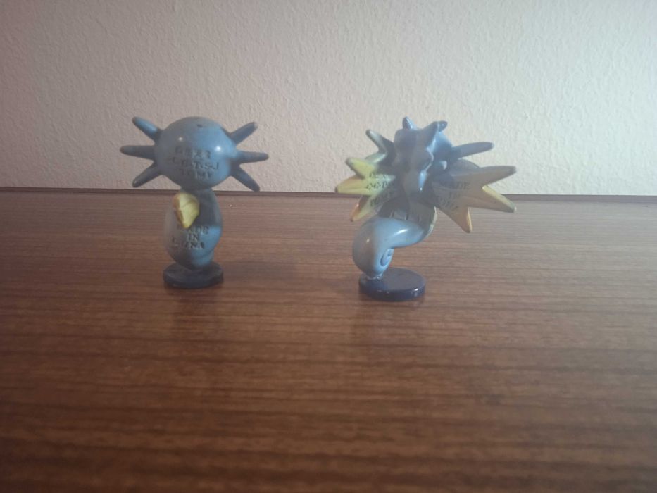 Pokémon Figuras Horsea e Seadra